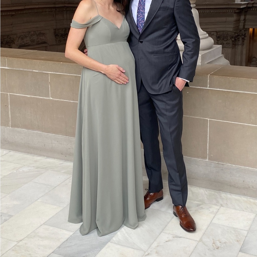 Priya Maternity dress size 10. Worn once to a wedding and dry cleaned.